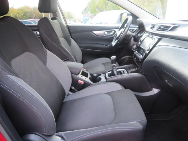 Nissan Qashqai  1.2 DIG-T Acenta