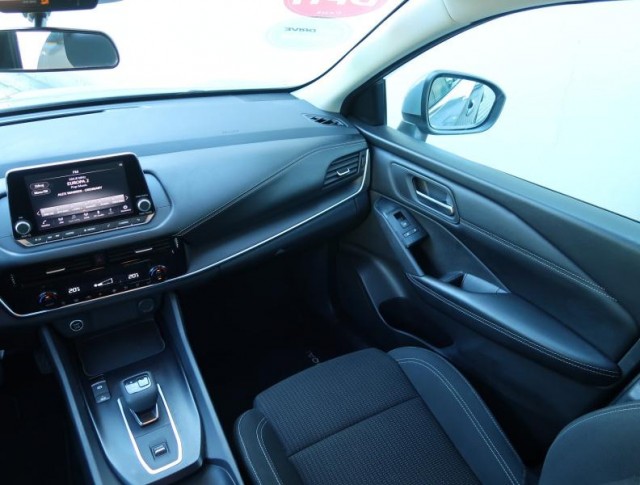 Nissan Qashqai  1.3 DIG-T MHEV Acenta