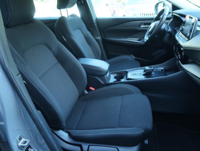 Nissan Qashqai  1.3 DIG-T MHEV Acenta