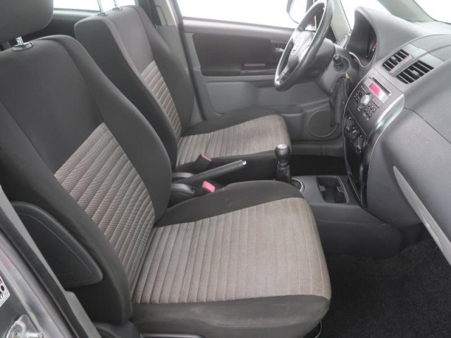 Suzuki SX4  1.6 VVT 