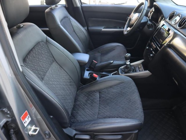 Suzuki Vitara  1.4 BoosterJet GLX