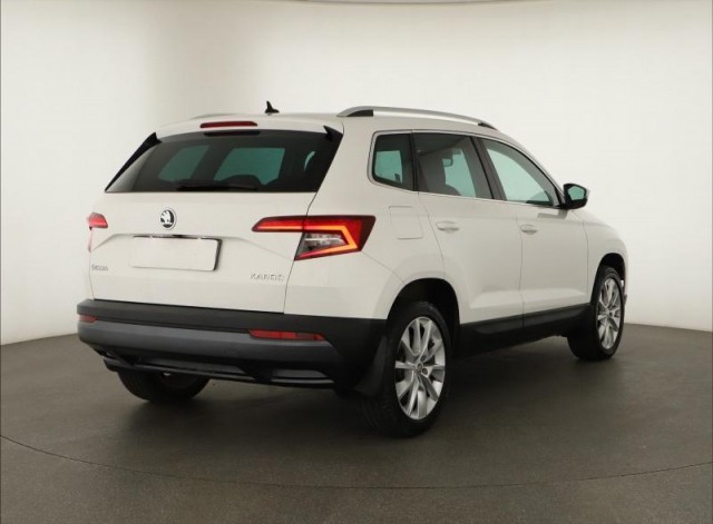 Škoda Karoq  1.0 TSI 