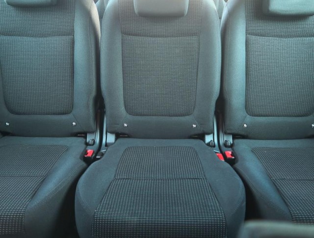 Peugeot 5008  1.6 HDi 