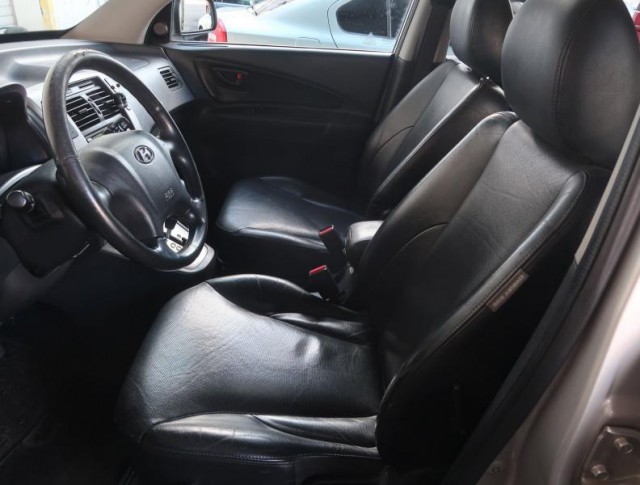 Hyundai Tucson  2.0 CRDi 