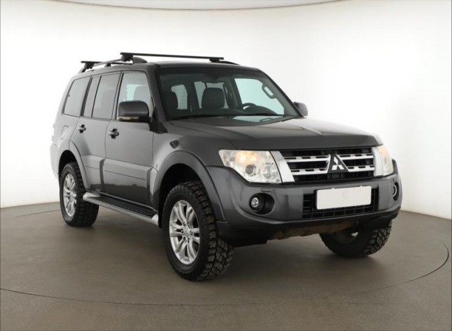 Mitsubishi Pajero  3.2 DI-D 