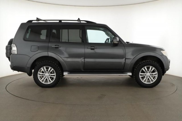 Mitsubishi Pajero  3.2 DI-D 