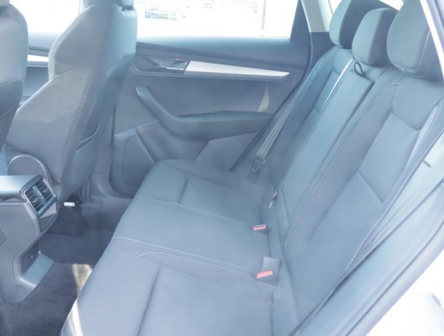 Škoda Karoq  1.5 TSI 