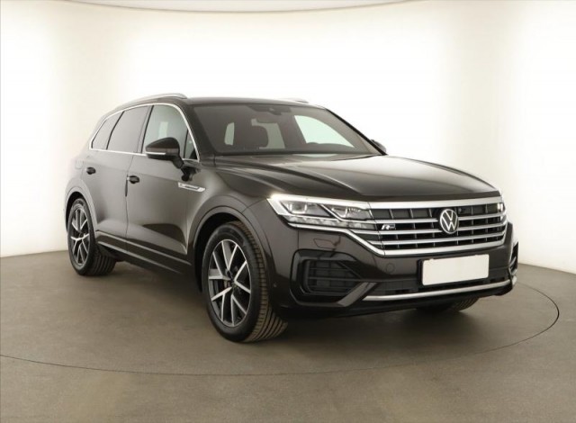Volkswagen Touareg  3.0 TDI 