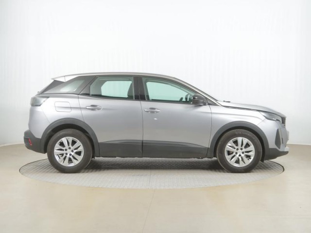 Peugeot 3008  1.5 BlueHDi 