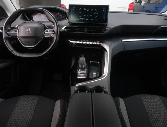 Peugeot 3008  1.5 BlueHDi 