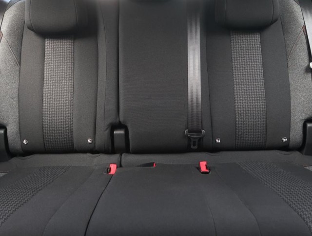 Peugeot 3008  1.5 BlueHDi 