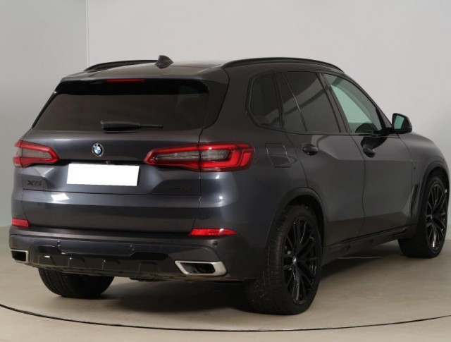 BMW X5  xDrive40i 