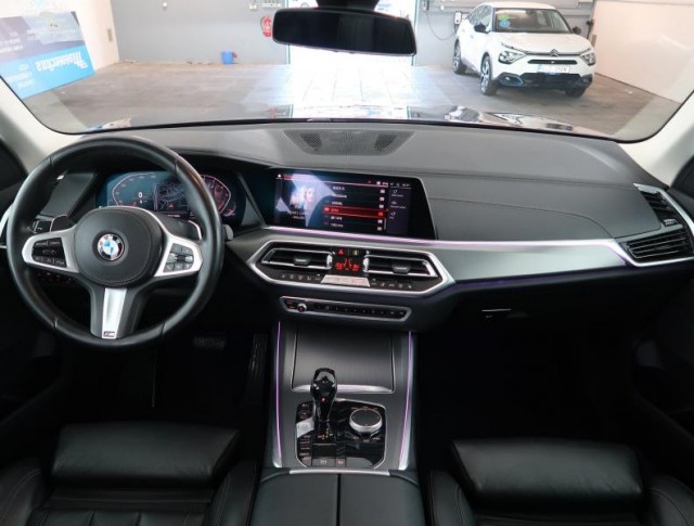 BMW X5  xDrive40i 