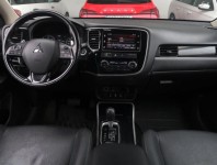 Mitsubishi Outlander  2.2 DI-D 