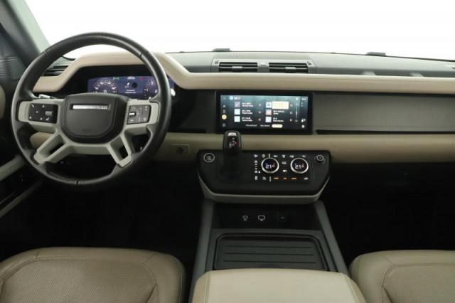 Land Rover Defender  D240 AWD 