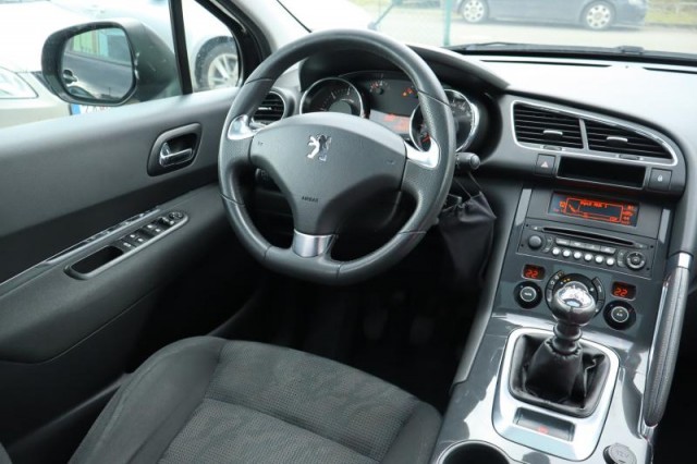 Peugeot 3008  1.6 HDi 