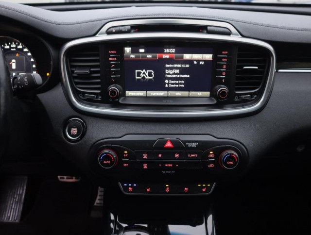 Kia Sorento  2.2 CRDi Platinum