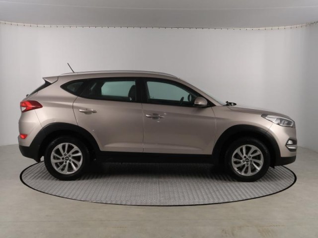Hyundai Tucson  1.6 GDI 