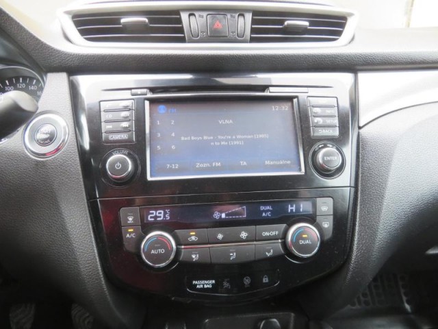 Nissan Qashqai  1.6 DIG-T 