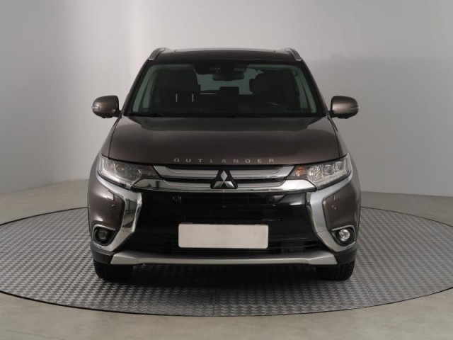 Mitsubishi Outlander  2.2 DI-D 