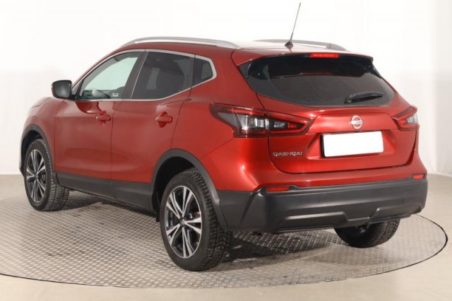 Nissan Qashqai  1.3 DIG-T N-Connecta