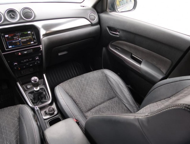 Suzuki Vitara  1.4 BoosterJet GLX