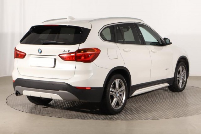 BMW X1  xDrive18d xLine