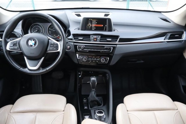 BMW X1  xDrive18d xLine