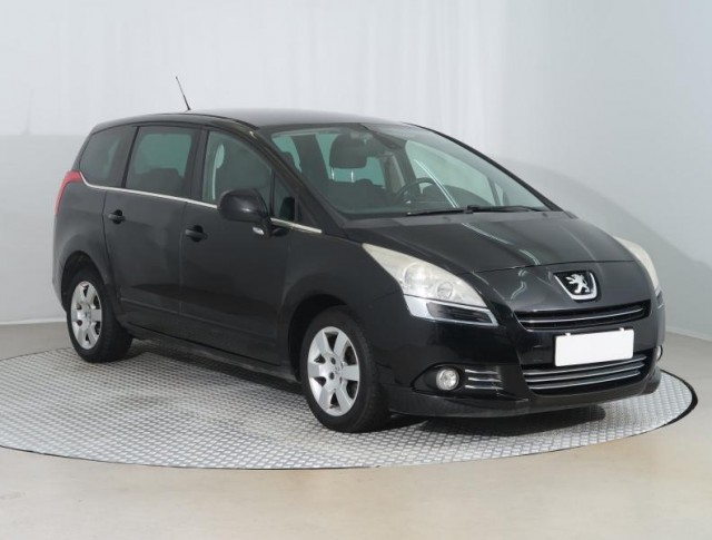 Peugeot 5008  1.6 HDi 