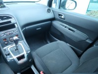Peugeot 5008  1.6 HDi 