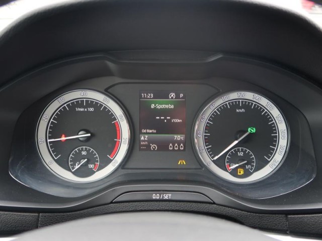 Škoda Karoq  1.5 TSI 