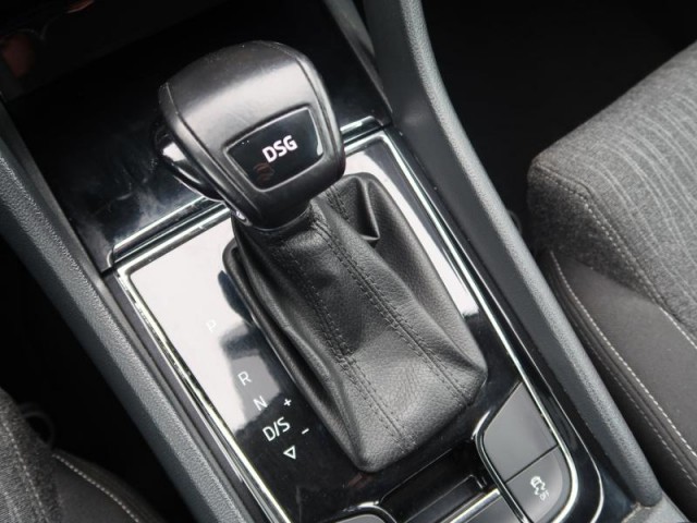 Škoda Karoq  1.5 TSI 