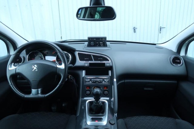 Peugeot 3008  1.6 BlueHDi 