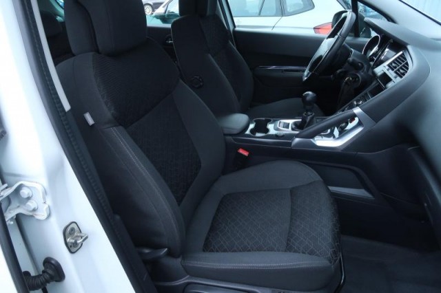 Peugeot 3008  1.6 BlueHDi 