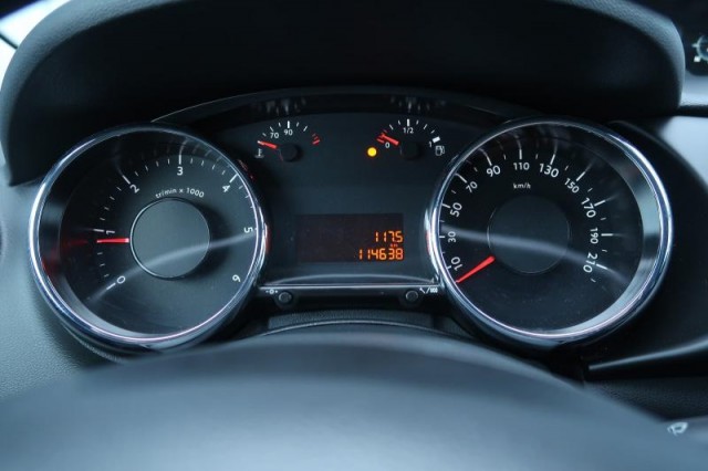 Peugeot 3008  1.6 BlueHDi 