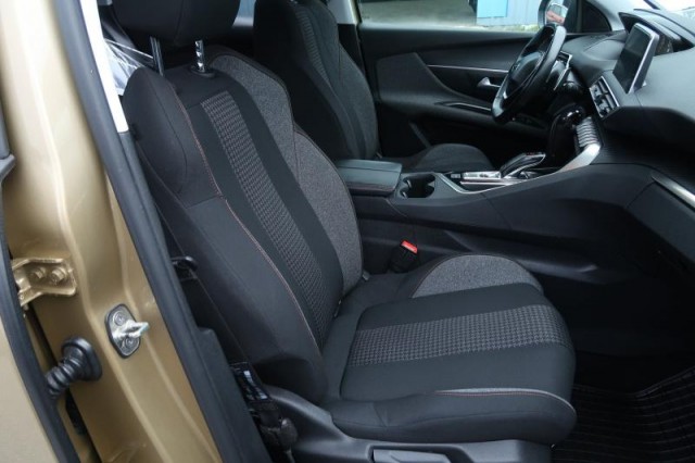 Peugeot 3008  1.2 PureTech Active Pack