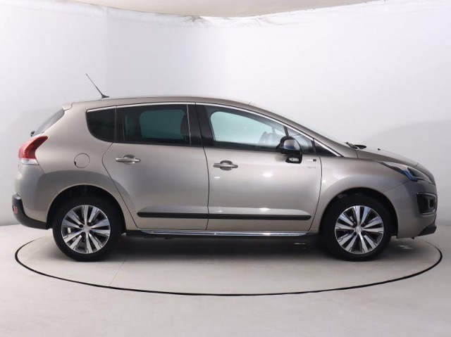 Peugeot 3008  1.2 PureTech 