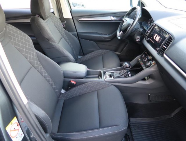 Škoda Karoq  1.0 TSI Ambition Plus