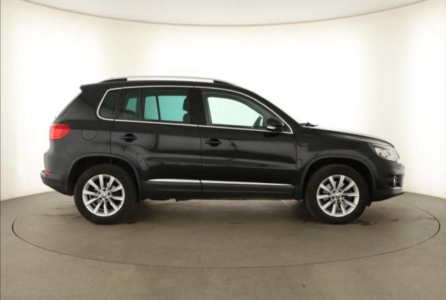 Volkswagen Tiguan  2.0 TDI 