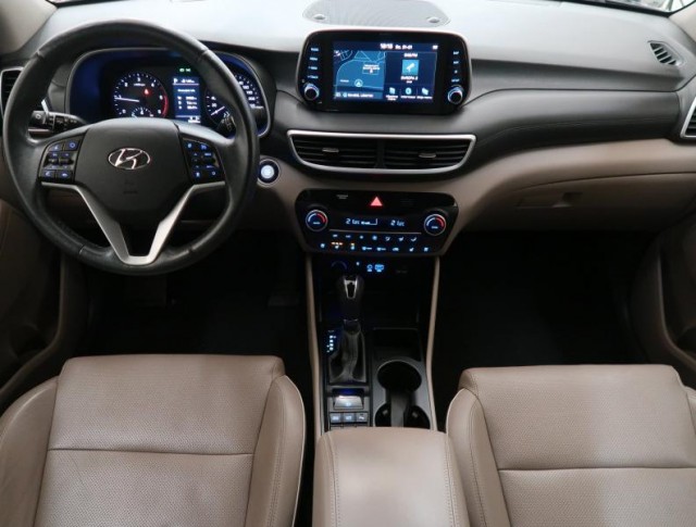 Hyundai Tucson  2.0 CRDi 