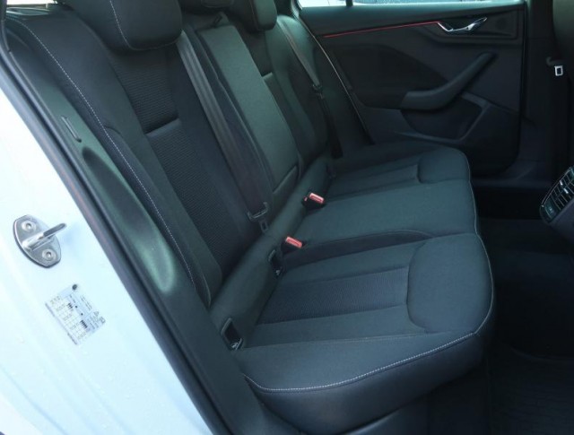 Škoda Kamiq  1.0 TSI Drive