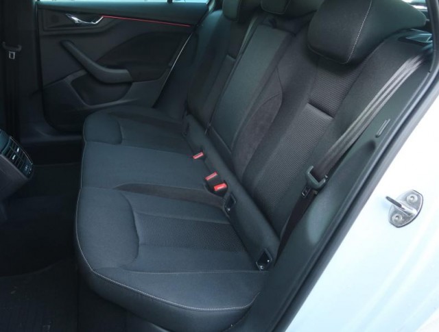 Škoda Kamiq  1.0 TSI Drive