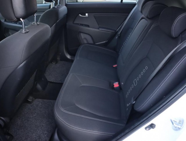 Kia Sportage  1.7 CRDi 