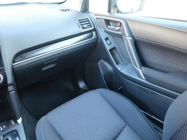 Subaru Forester  2.0 X 