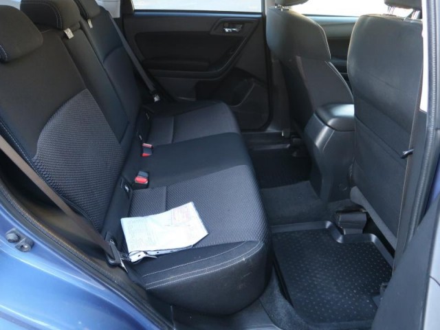 Subaru Forester  2.0 X 