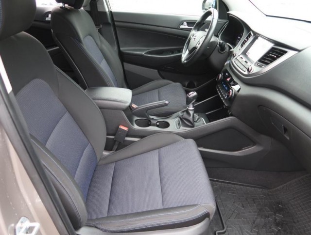 Hyundai Tucson  1.6 GDI 