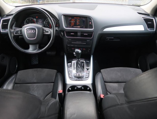 Audi Q5  3.0 TDI sport