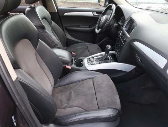 Audi Q5  3.0 TDI sport