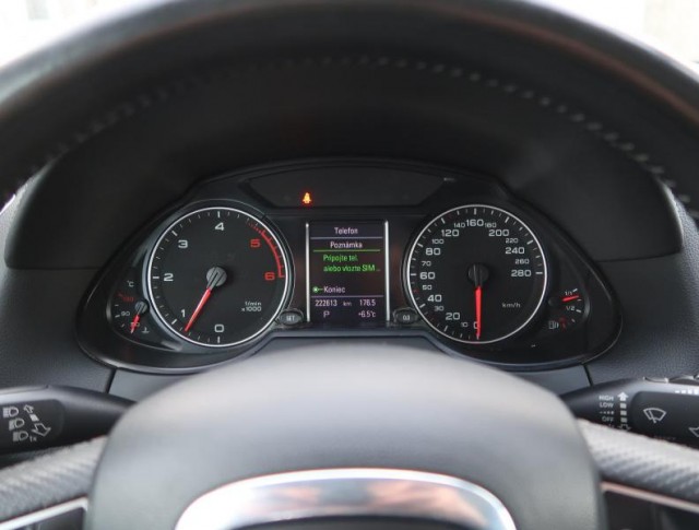 Audi Q5  3.0 TDI sport