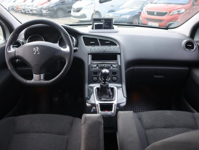 Peugeot 5008  2.0 BlueHDi 
